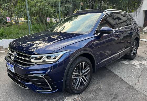 VOLKSWAGEN TIGUAN 2.0 300 TSI GASOLINA ALLSPACE R-LINE AUTOMÁTICO